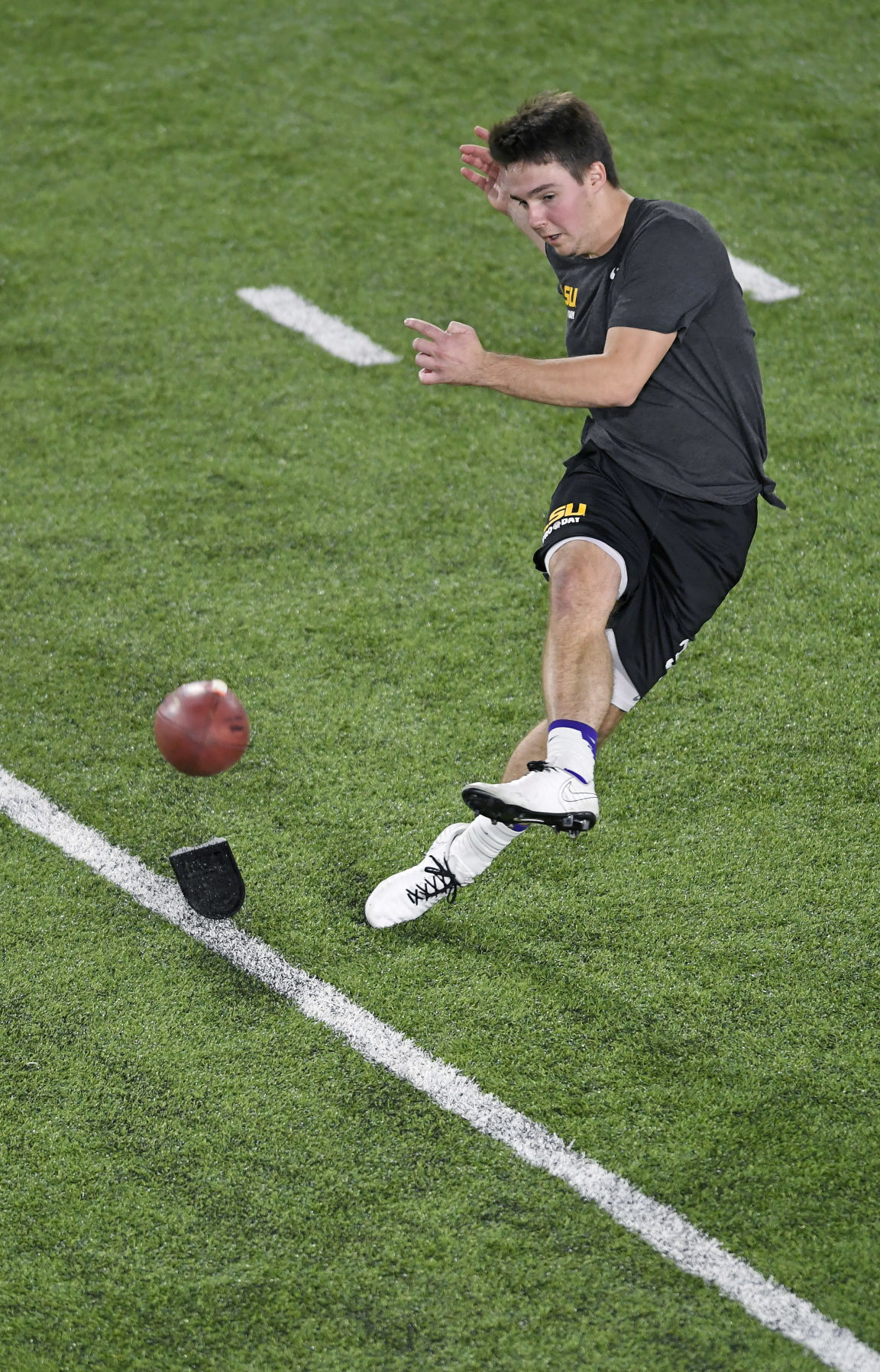 lsuproday1660.032319 bf.jpg